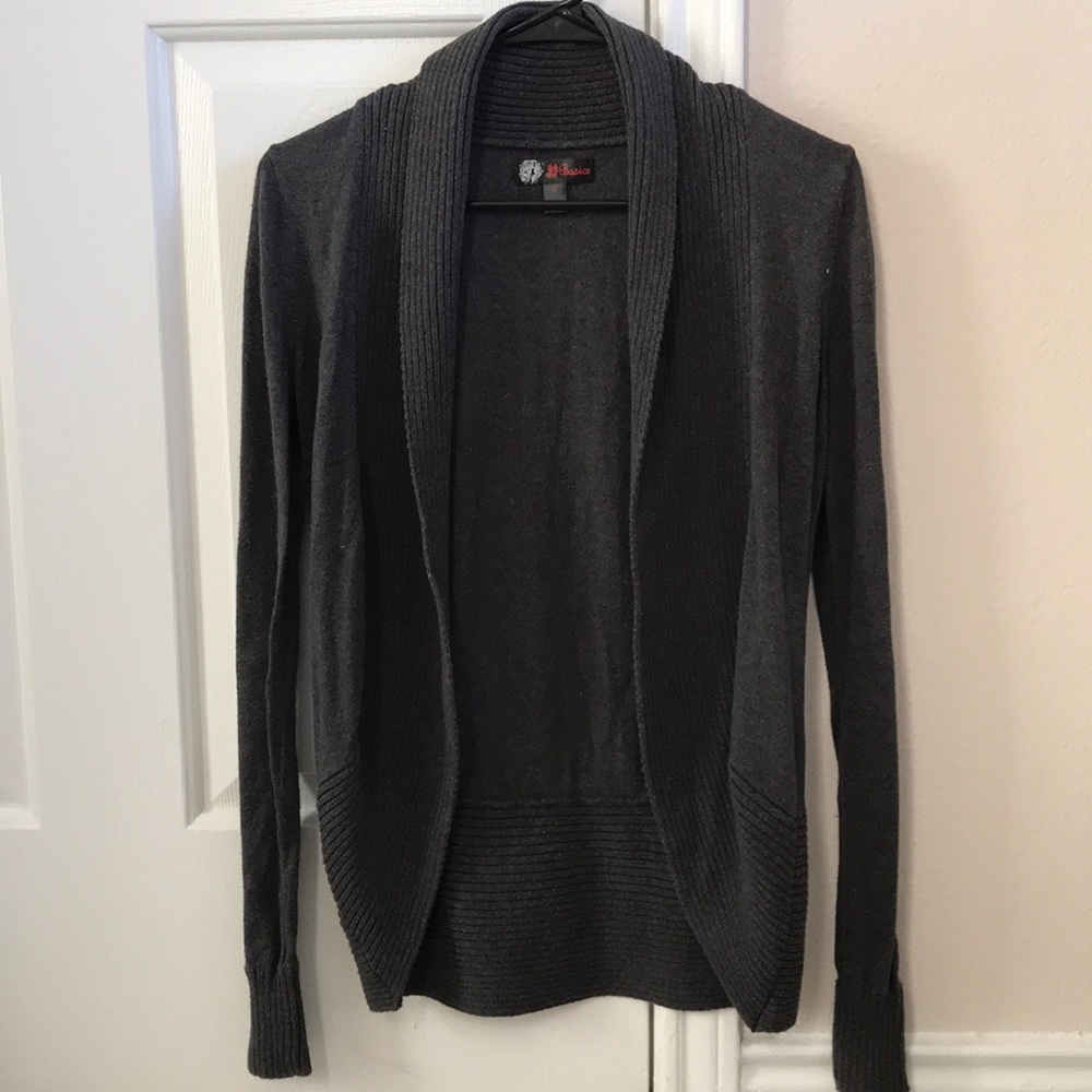 Long sleeve gray cardigan